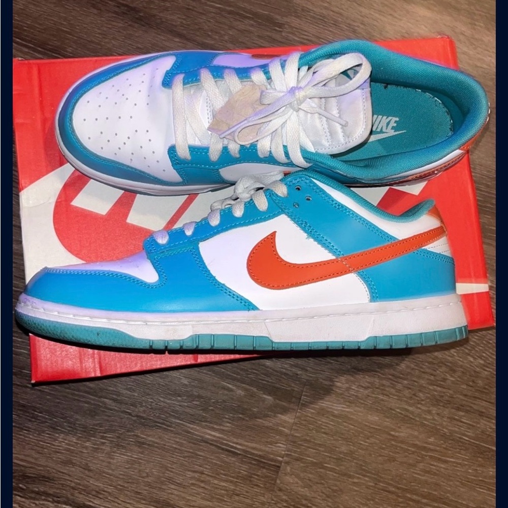 Nike Turquoise and Orange Low-Top Sneakers